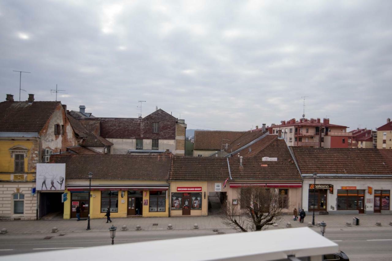 Ferienwohnung Apartman Lux Daruvar Exterior foto